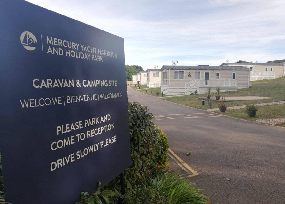Mercury Yacht Harbour And Holiday Park Lower Swanwick Dış mekan fotoğraf