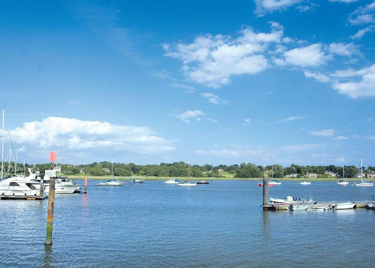 Mercury Yacht Harbour And Holiday Park Lower Swanwick Dış mekan fotoğraf