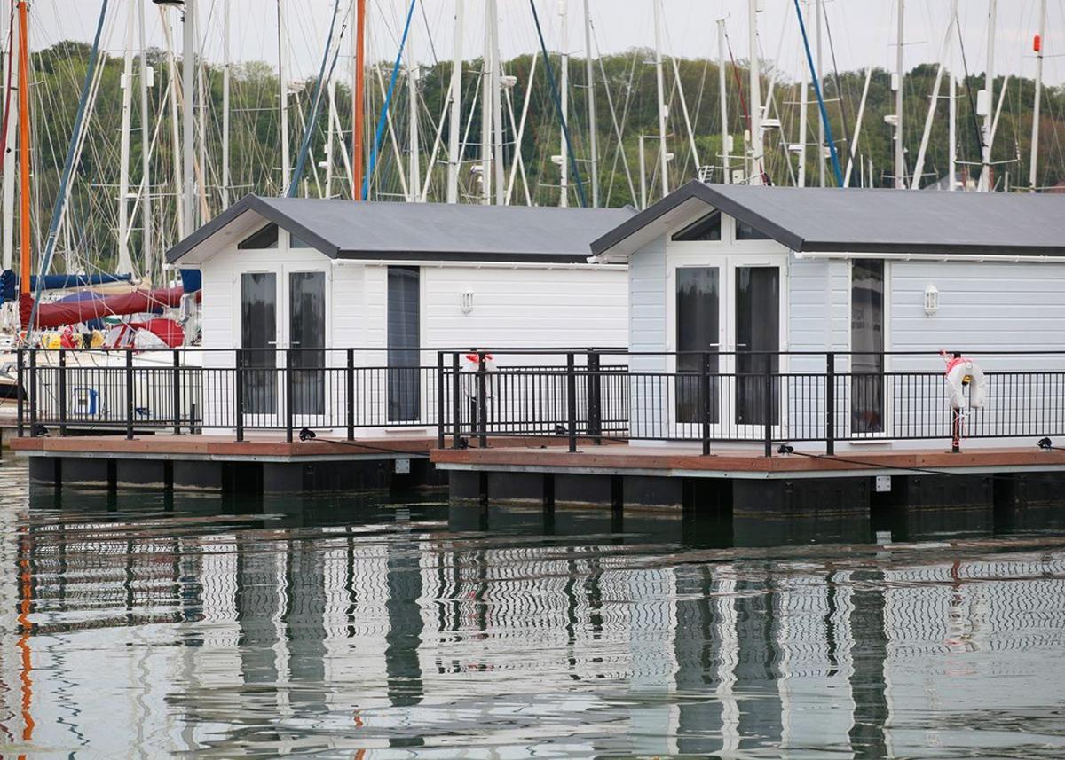 Mercury Yacht Harbour And Holiday Park Lower Swanwick Dış mekan fotoğraf