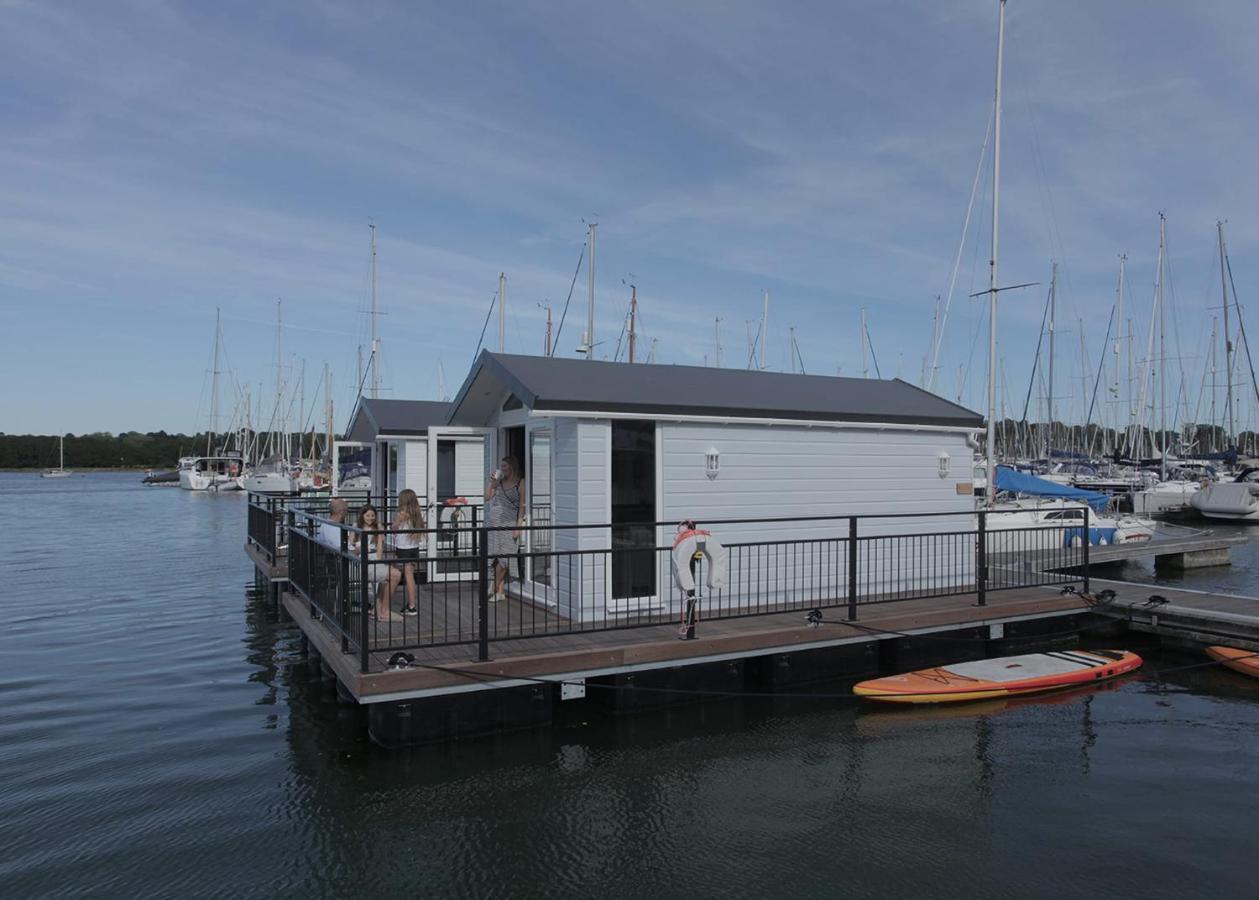 Mercury Yacht Harbour And Holiday Park Lower Swanwick Dış mekan fotoğraf